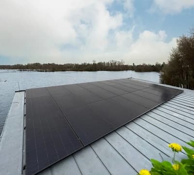 zonnepanelen op schuin pvc dak