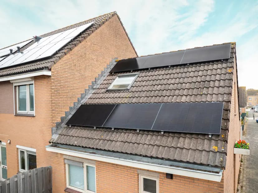 glas glas zonnepanelen op dakpannen 2